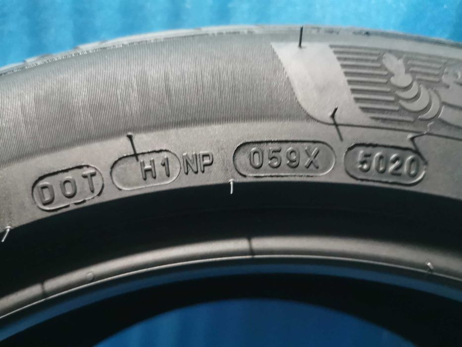 235/50 R18 michelin 4 bucati