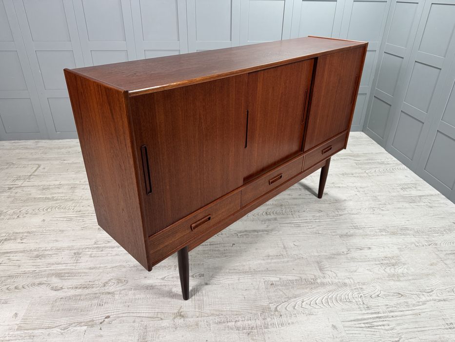 Винтидж датски бюфет от 60-те Д1025