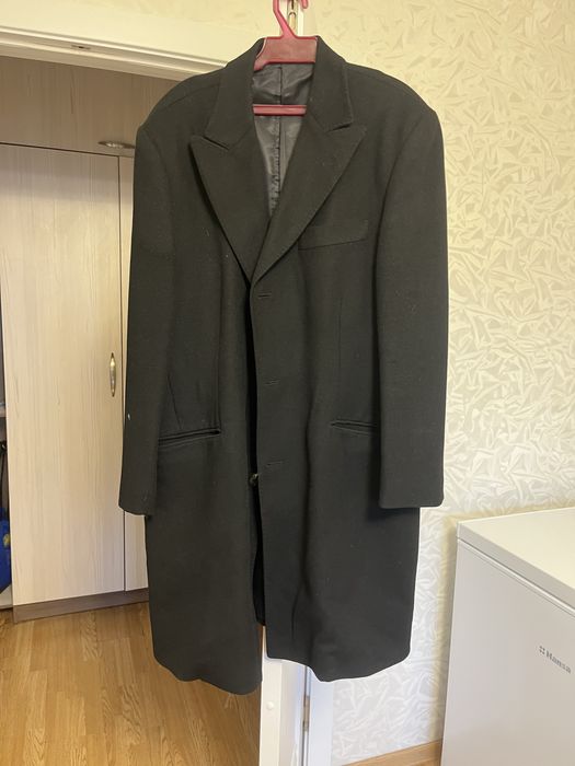 Продам пальто пиер карден