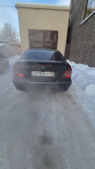 Продам мерседес w203 с240