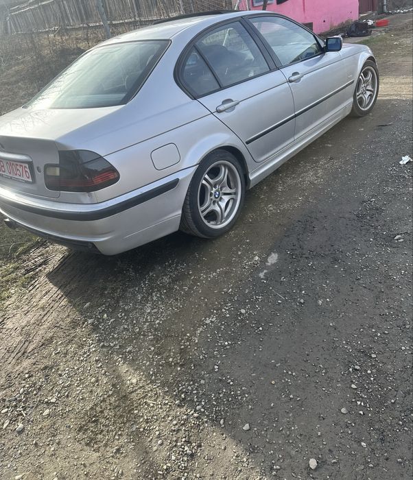Vand bmw e 46 in stare buna