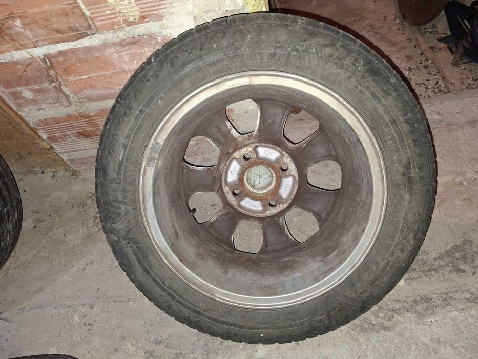 Джанти с гуми за Мицубиши, 15ц.