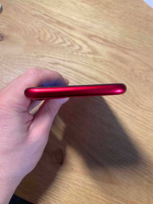 Iphone 11 Red 64 GB