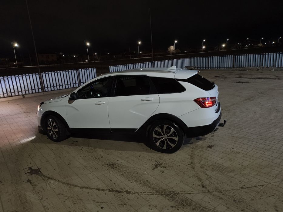 Lada vesta sw cross 2019