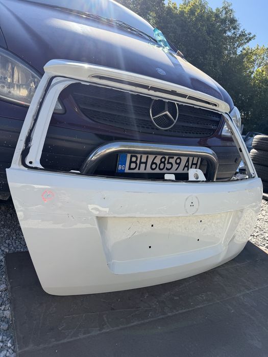 Капак Mercedes C Class W204