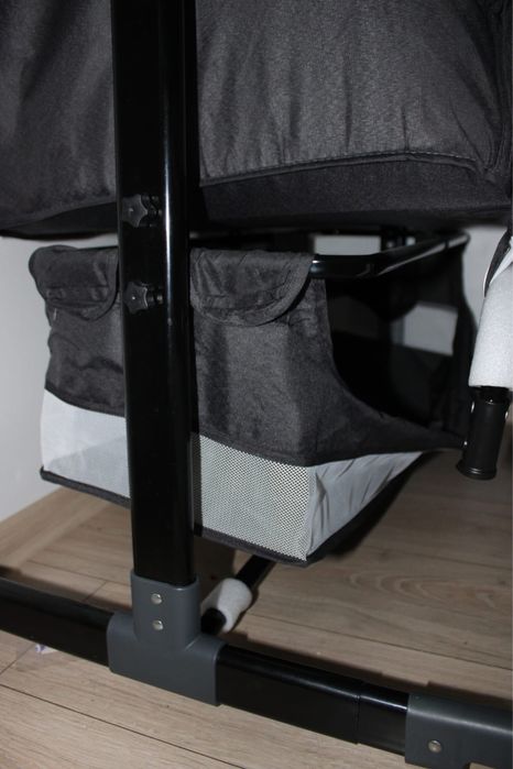 Vând Pătuț bebeluș co-sleeping cu roți și spațiu depozitare