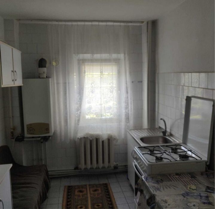 Apartament 4 camere, etajul 3- zona Confecții