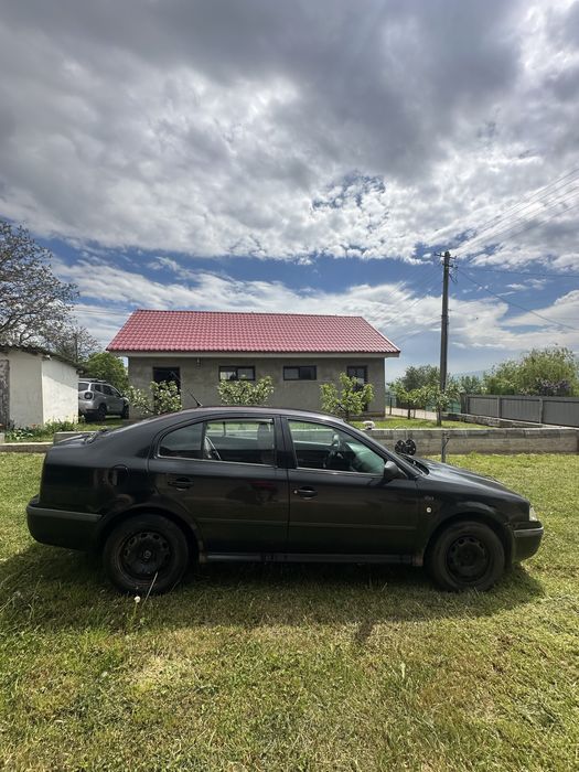 Vand Skoda Octavia 1 radiată