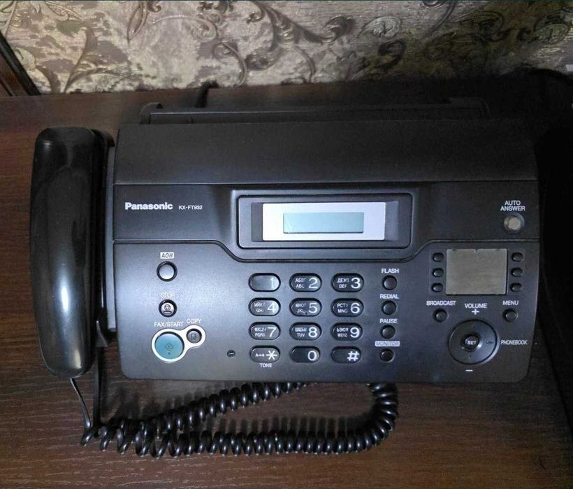 Факс Panasonic KX-FT932
