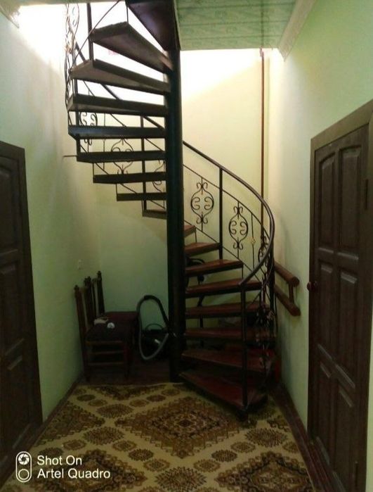 Жер Жай сатылады  2 этажлы Бахасын келисип беремиз