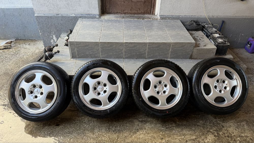 Мекаб от Мерседеса бенза r16