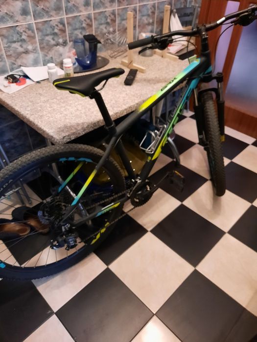 Vând bicicletă cross