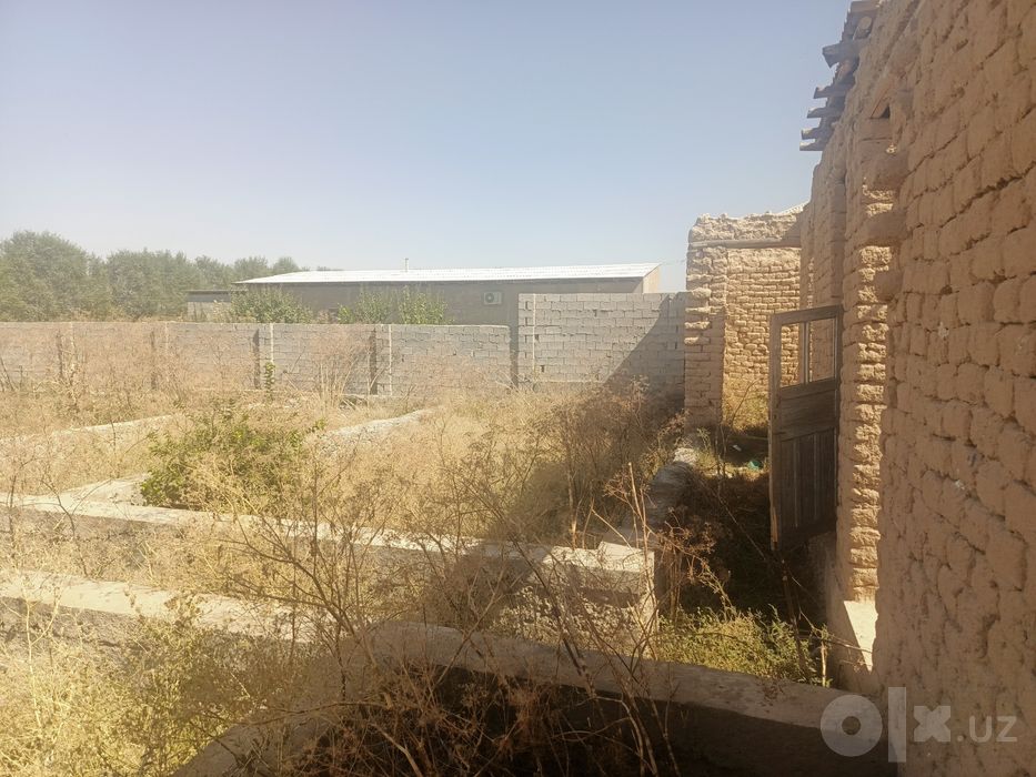 Srochna yer sotiladi 8 sotix kadastir bor