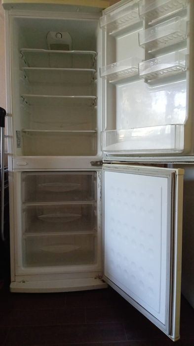 Холодильник рабочий 55 000