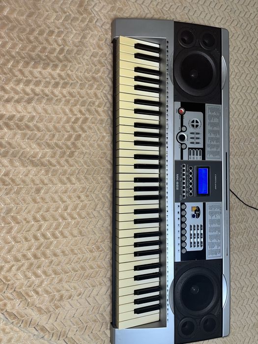 Срочно продается Синтезатор cortland MK-922