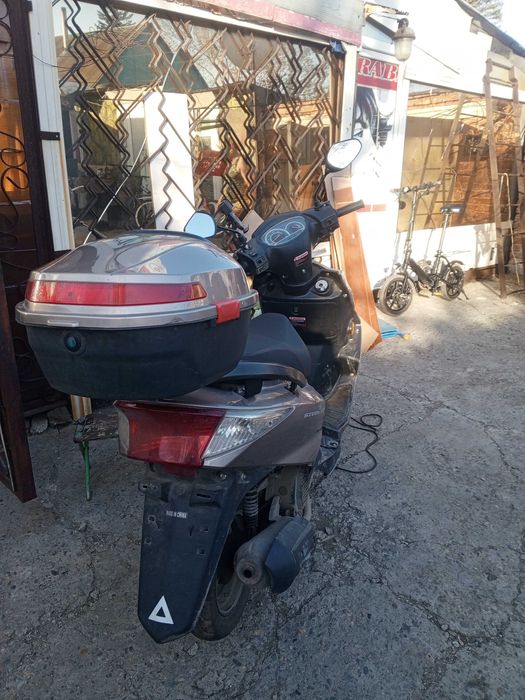 Продам скутер МФ8