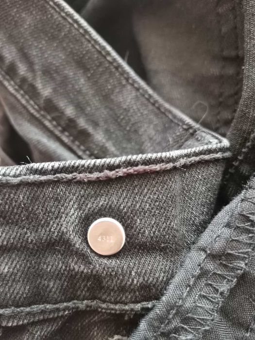 Дамски дънки Levis в отлично състояние