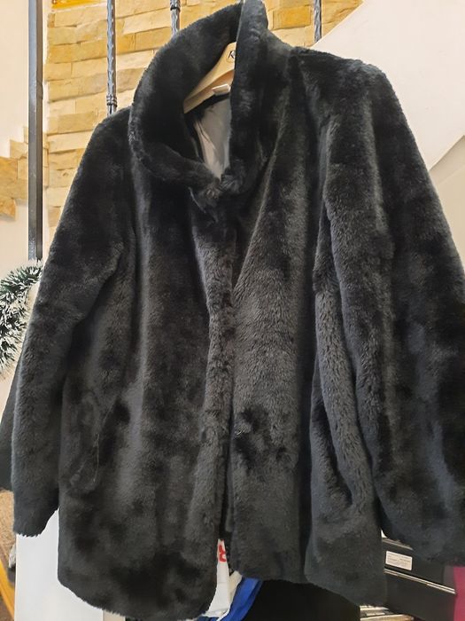 Palton NOU cu blana naturala, Haine de blana,Haina matlasata lunga