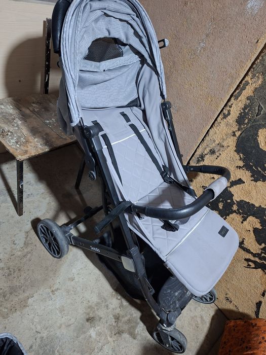 Коляска чемодан отличном состояние