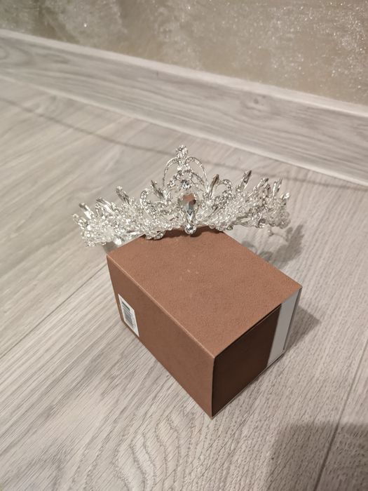 Coronita / accesoriu par mireasa (produs nou)