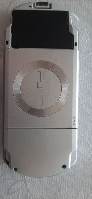 PSP 2000 на запчасти