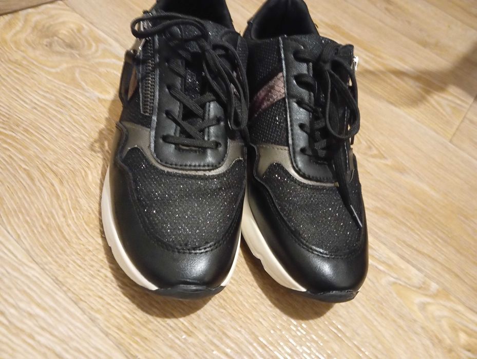 Дамски маратонки