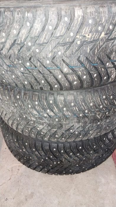 Nokian Hakkapeliitta 8 215/55 R17