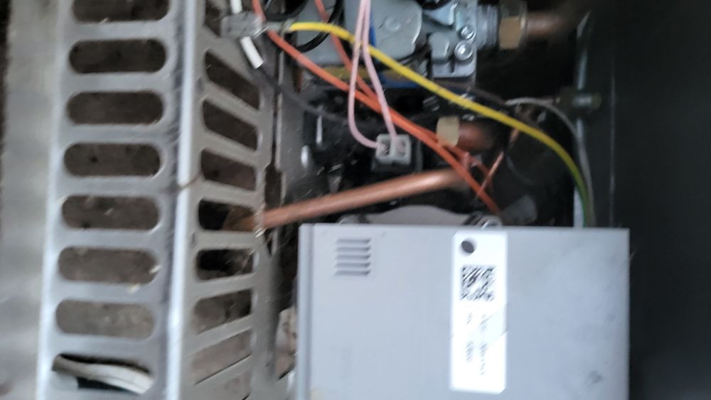 Vînd centrala termica Ferroli cu condensatie