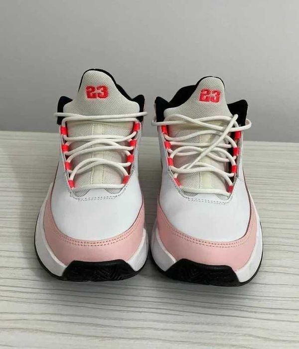 Jordan Max Aura 3