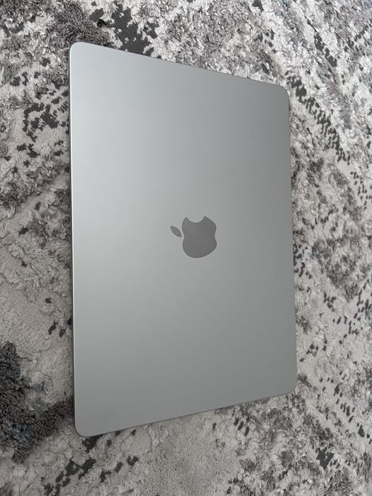 Мак бук 13 air m2