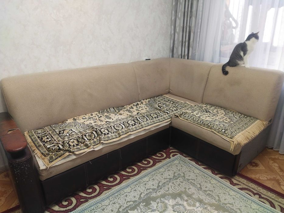 Продам диван б/у, раскладной