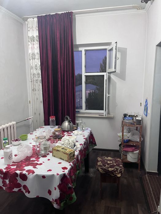 Продается 5 комнат квартира