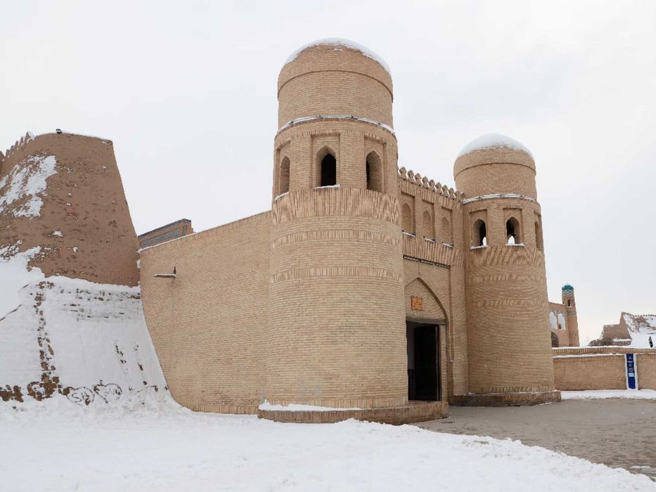 Khiva in Winter Radiance: An Excursion into the Fairytale with a Guide