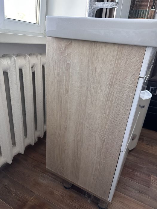 Продам тумбу с раковиной