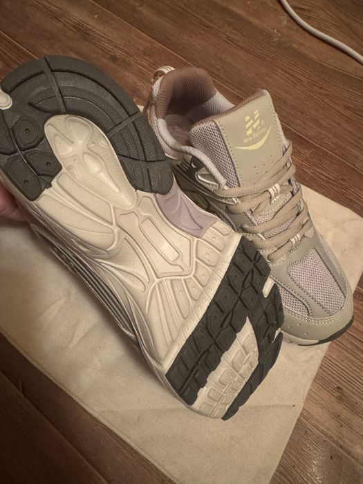 Новые Кроссовки 37 размер