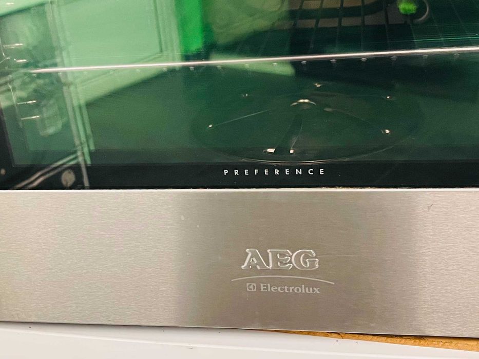 Фурна за вграждане AEG B98205 с ПАРА + 12 месеца гаранция!