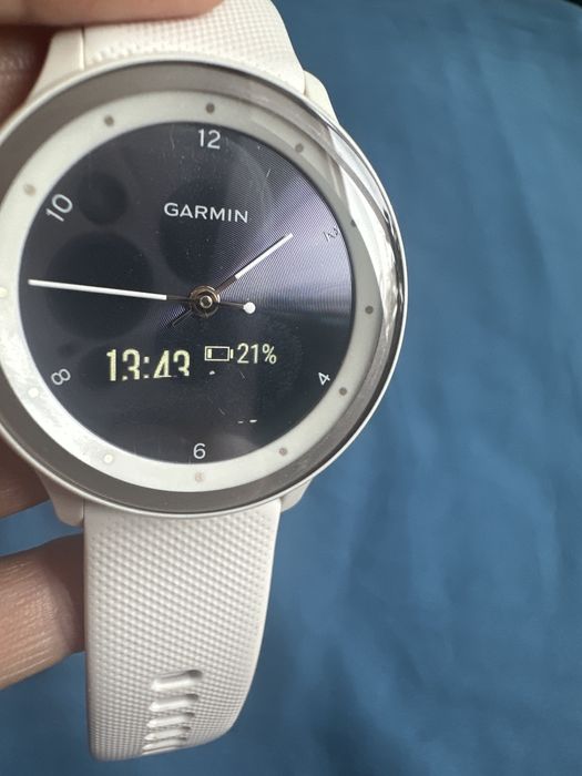 GARMIN  vivomove sport