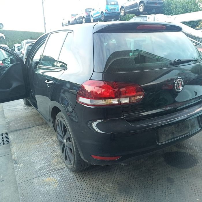 Dezmembrez vw golf 6