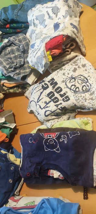 Подарявам дрехи за момче, 80размер.