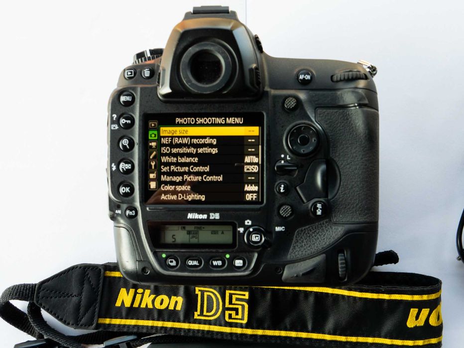 Vand Nikon D5 dual XQD