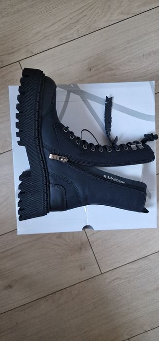 Женские ботинки зимние