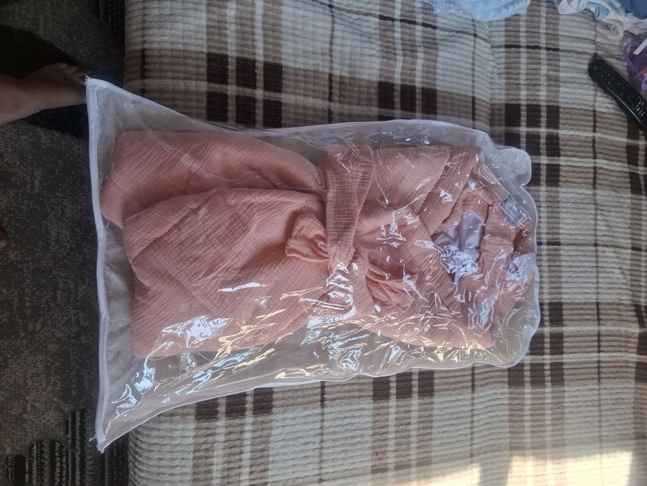 Продам уголок для выписка (осень, весна)