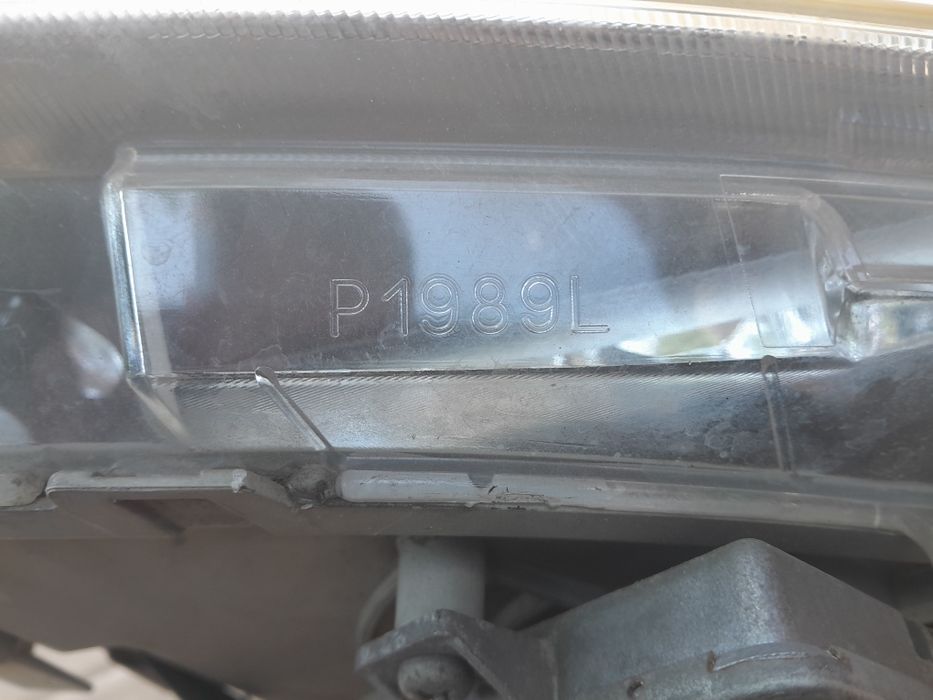 Фары для Mazda primacy