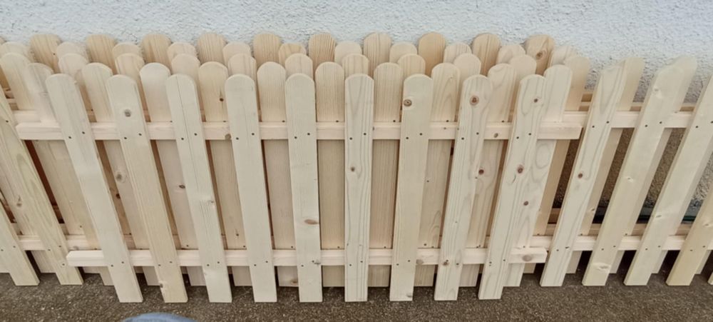 Декоративна дървена ограда за двор градина заведение детска площадка