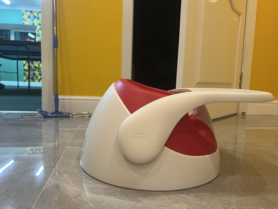 Детское кресло со столиком