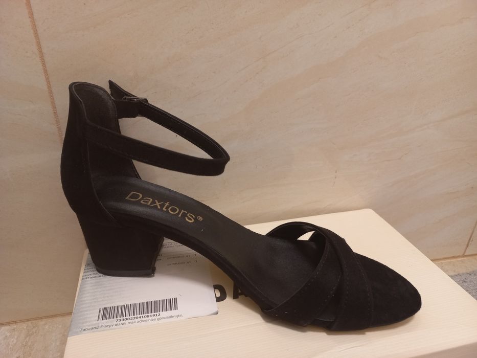 Sandale negre dama 40.5, cu bareta si toc gros