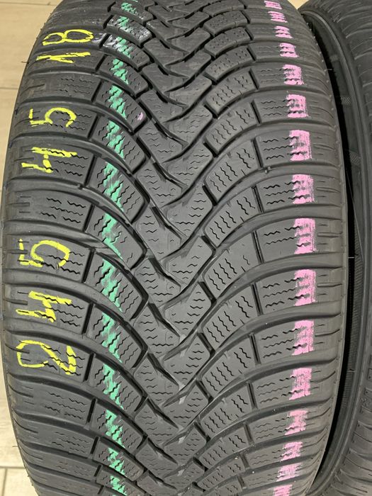 Set 245 45 18 de iarnă