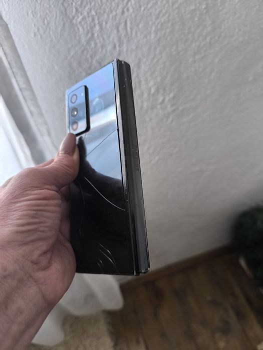 Samsung galaxy z fold 2