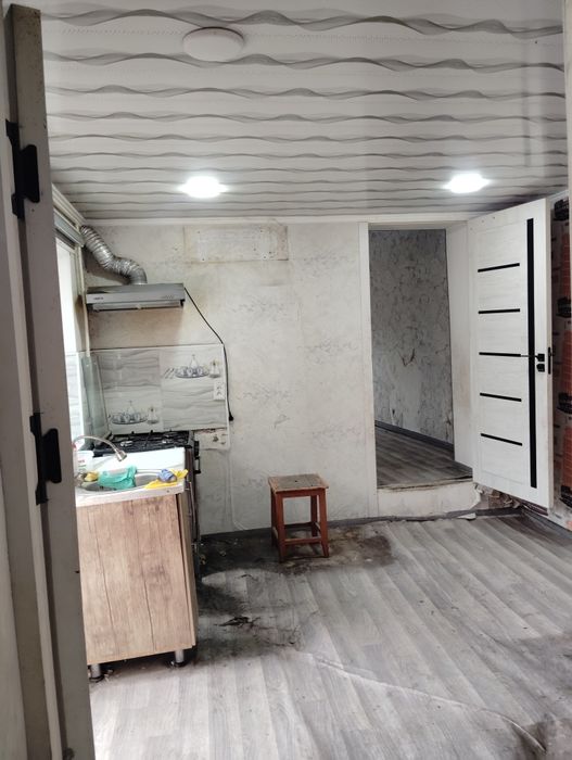 Продам участок 2ком 2сотки в доль дороги 5км от метро сергели 84 кв