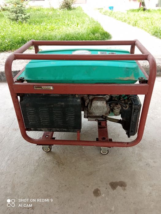 Бензиновый генератор WOLF